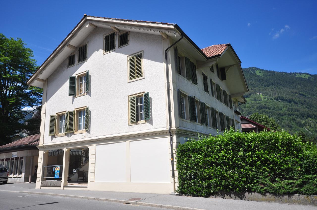Townhouse II Sleeps 12 Guests Central Interlaken Buitenkant foto